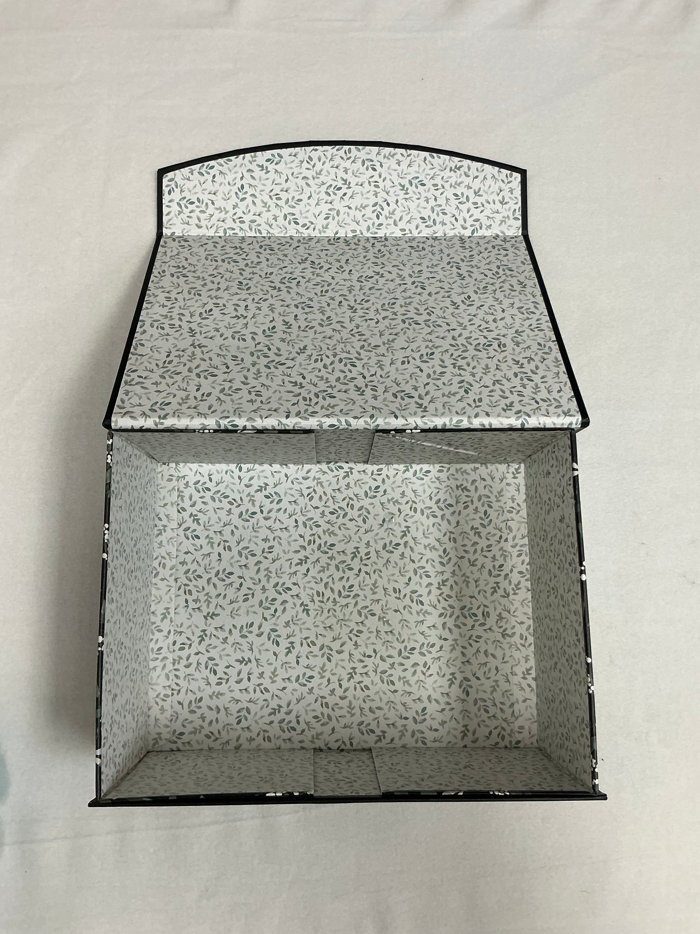 Genesis Gift Box